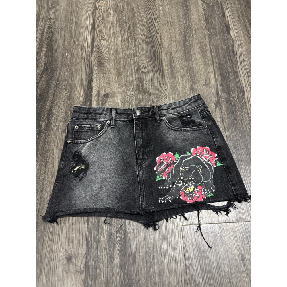 ED Hardy Panther Roses Jean Denim Mini Skirt Size M Black Washed Distressed